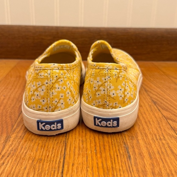 Keds Women’s Yellow Floral Slip-On Sneakers Size 6.5 - Picture 5 of 9